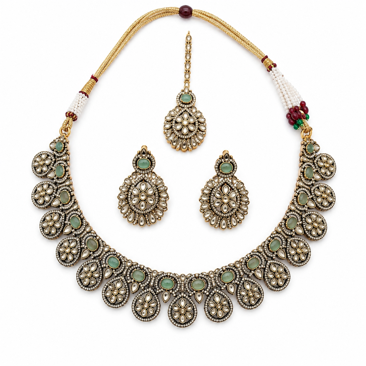 Emerald Kundan Antique Necklace Set with Earrings & Maang Tikka