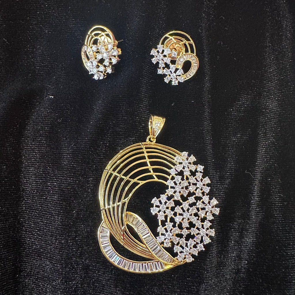 Oval shaped delicate crystal pendent