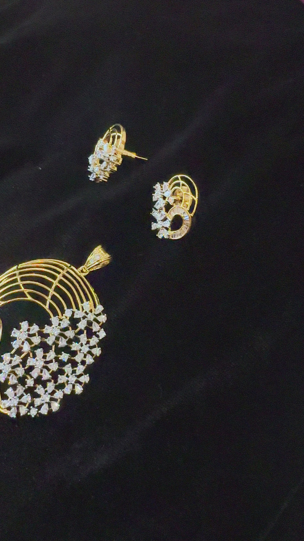 Oval shaped delicate crystal pendent
